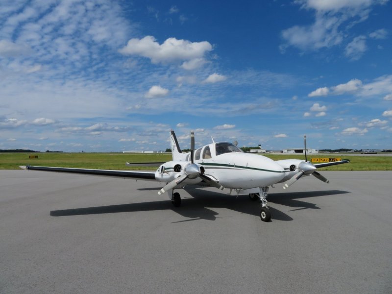 Самолет Beechcraft Baron g58
