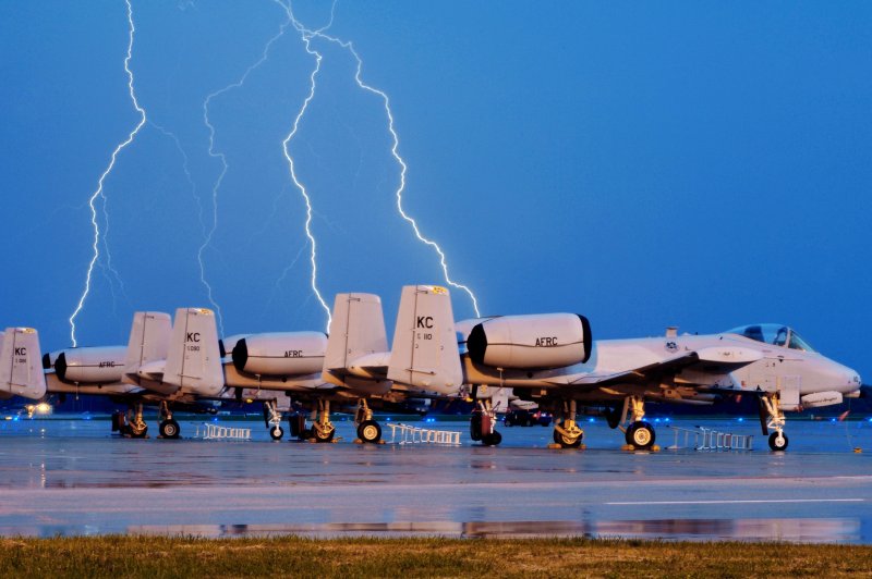 Военная воздушная техника Америки