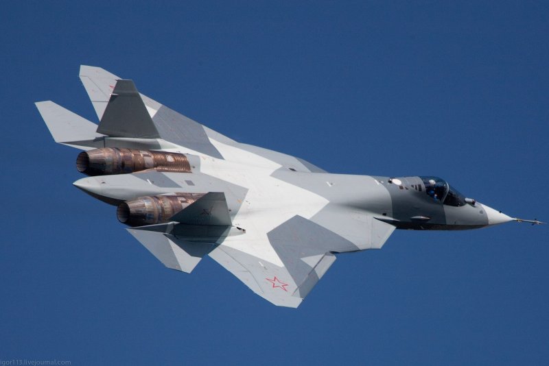 Истребитель 6 поколения Россия т-50