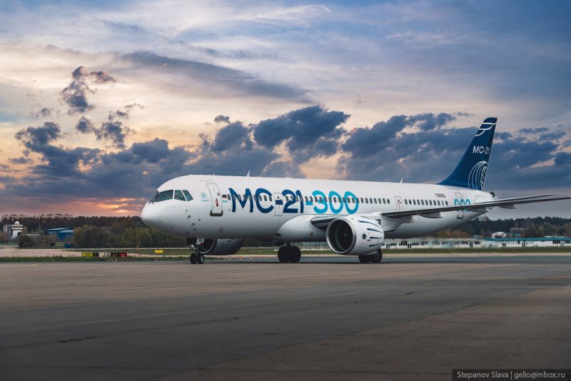 МС 21 300 ливрей