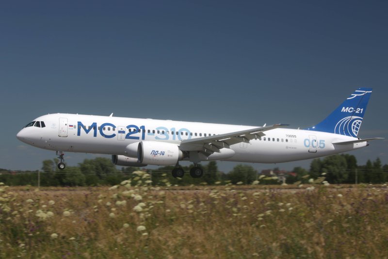 Самолёт МС-21-310