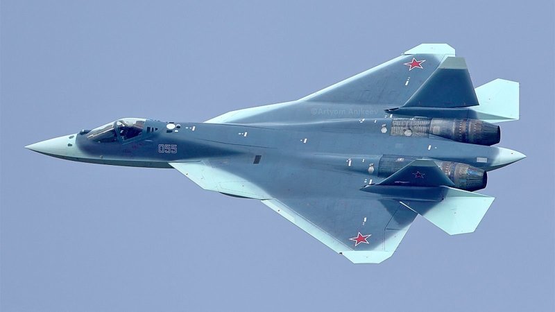 Самолет истребитель т50