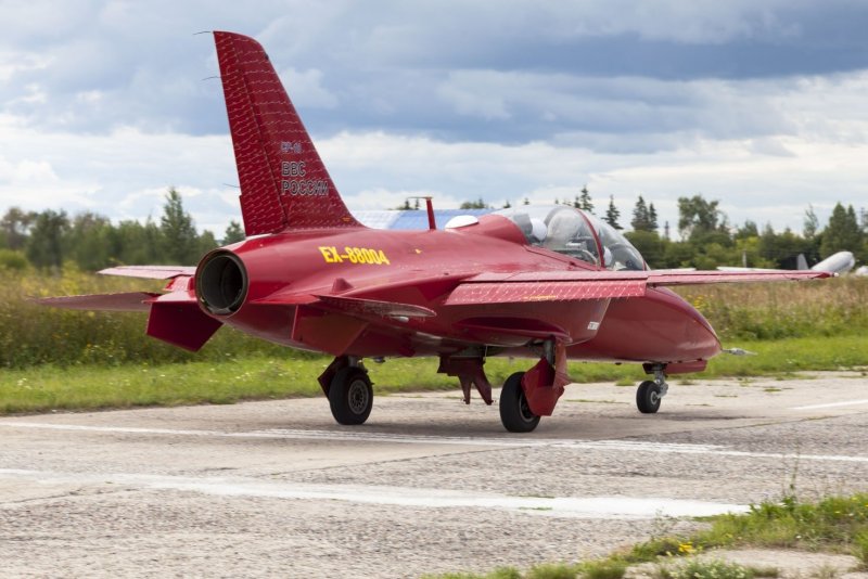 Ср-10 учебно-тренировочный самолет