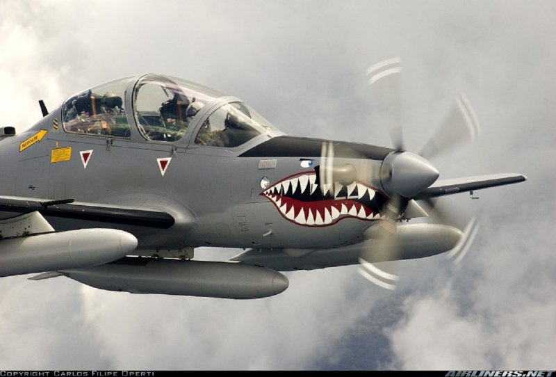 EMB-314 super Tucano Штурмовик-истребитель