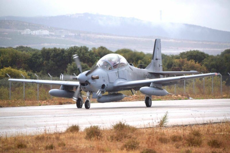 Турбовинтовой Штурмовик Embraer EMB-314 super Tucano