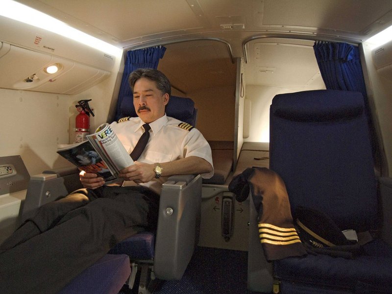 Боинг 777 комната отдыха экипажа