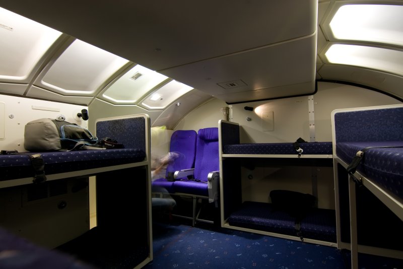 Боинг 777 комната отдыха экипажа