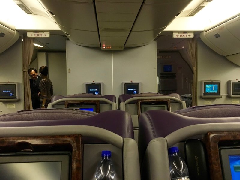 Boeing 777-200 интерьер