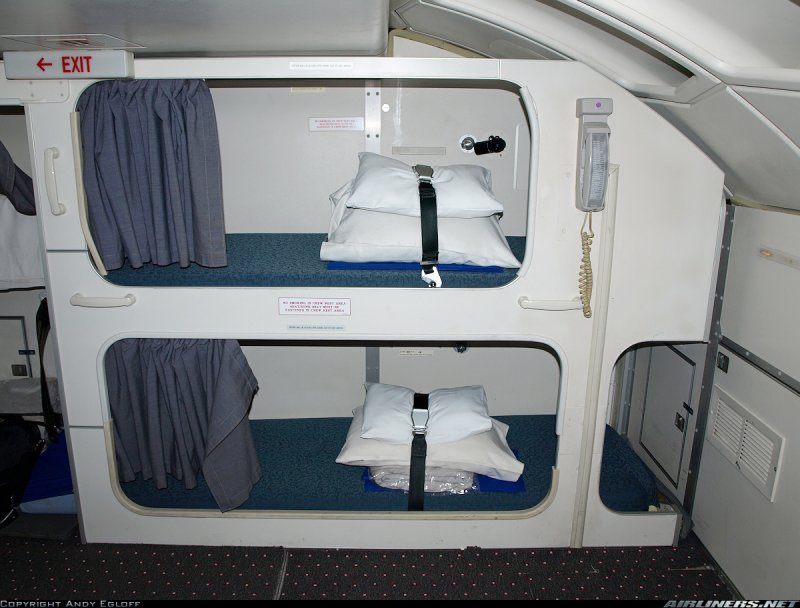 Комната отдыха экипажа Boeing 777