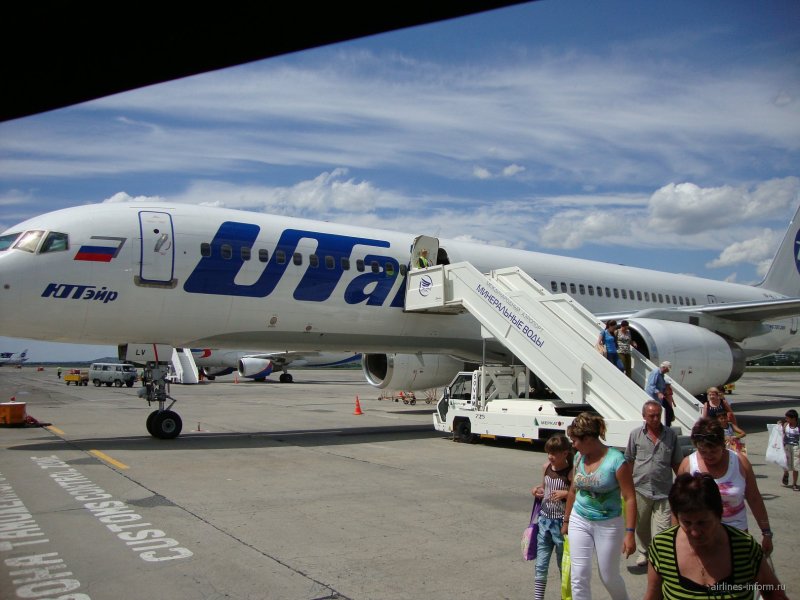 Boeing 757 ЮТЭЙР