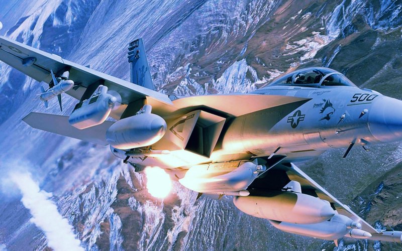 EA-18g Growler кабина