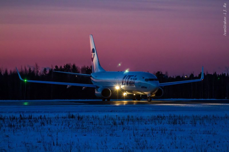 Boeing 737-8gu