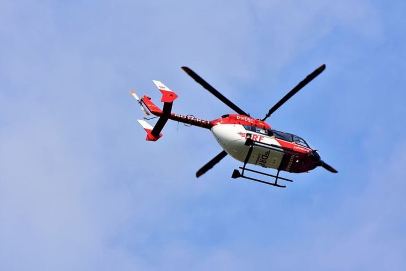 Вертолет "Air Rescue", красный 3+