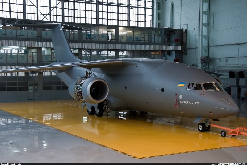 Антонов АН-178
