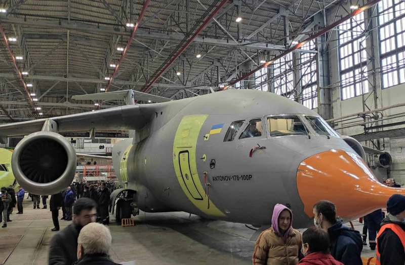 АН-178 реактивный самолёт