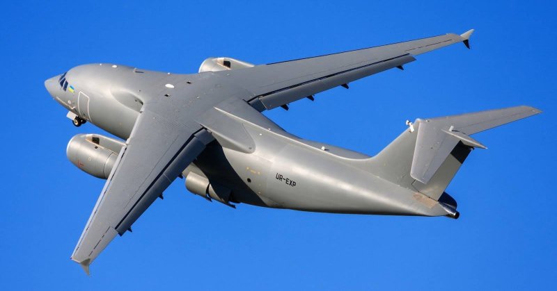 АН-178 транспортный самолёт