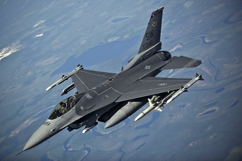 Американские самолеты f16
