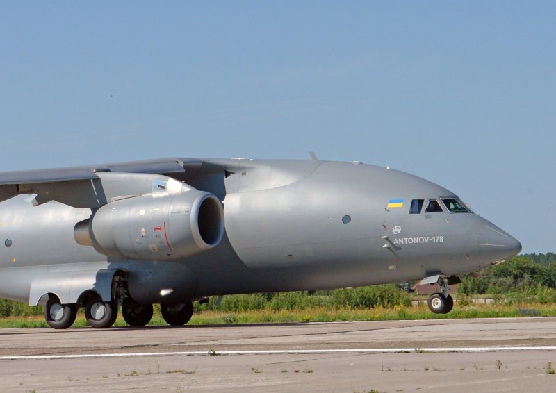 Антонов АН-178