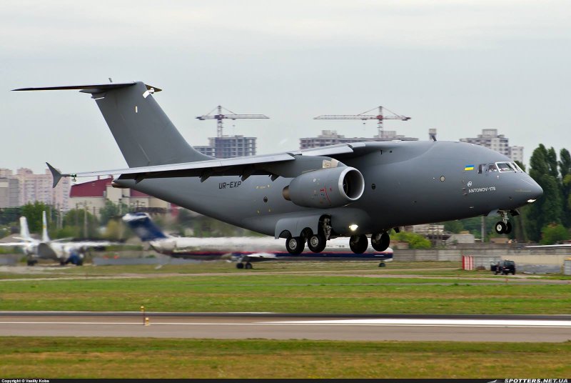 Антонов АН-178