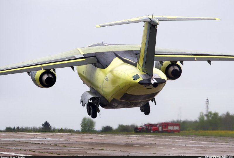 Самолет АН 178