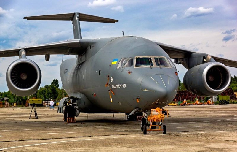 Грузовой АН 178