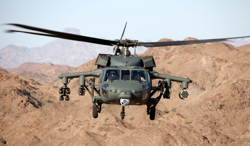 Вертолёт uh-60 Black Hawk