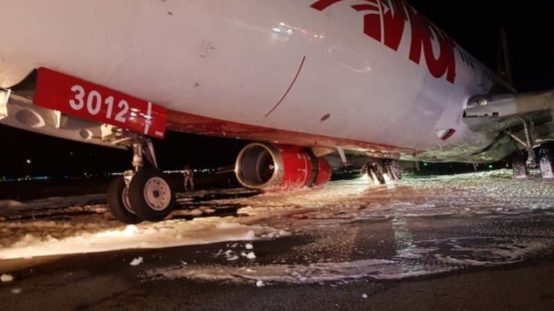 Посадка в самолете Боинг 737