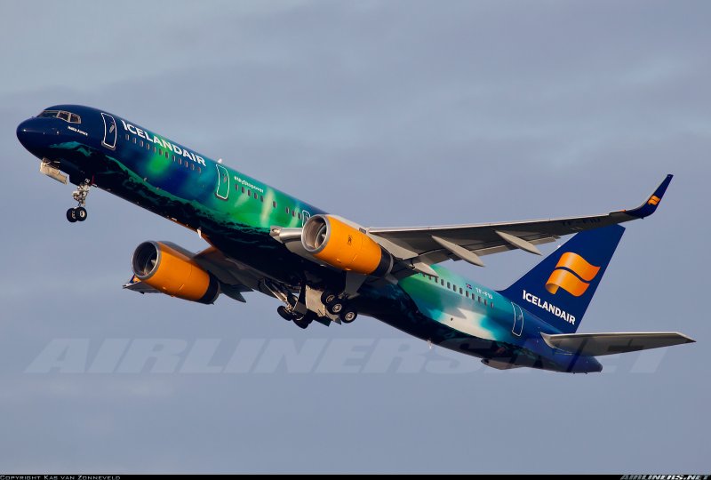 Боинг 757 необычная ливрея