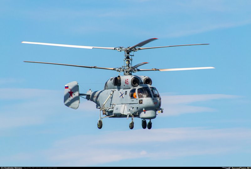 Ка-27пл палубный противолодочный вертолёт