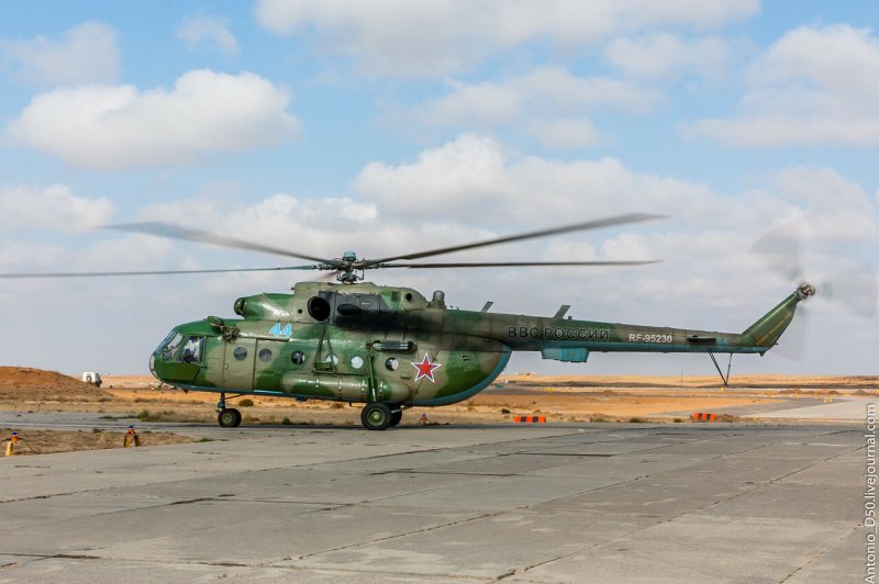 Армейский вертолет ми 8