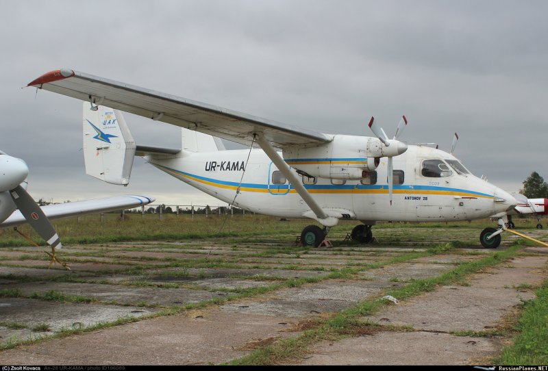 Вертолет АН 28 санитарный