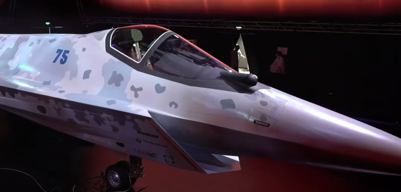 Истребитель Су-75 Checkmate