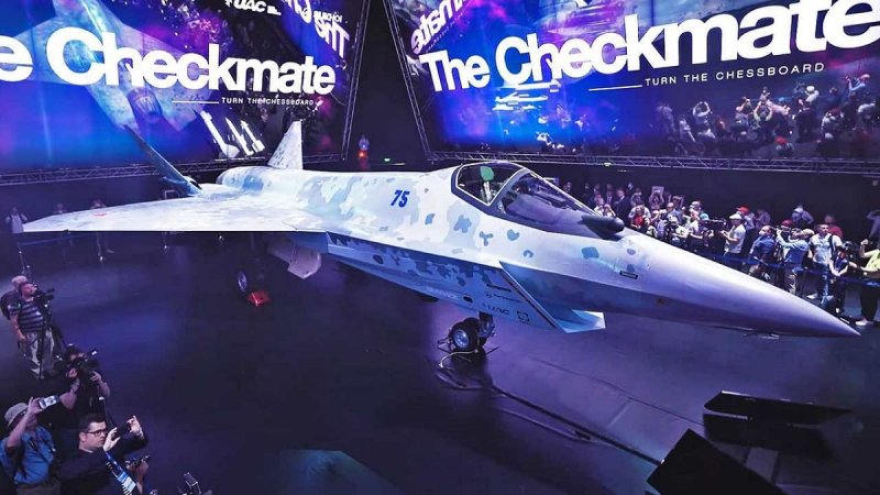 Су-75 Checkmate