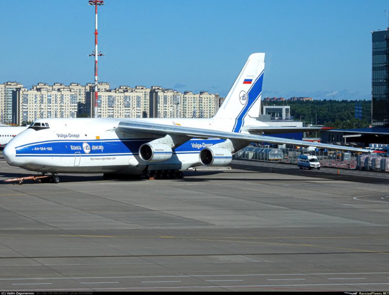 АН-124 Руслан Волга Днепр