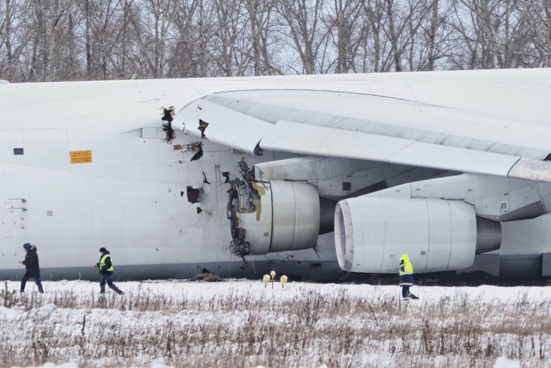 Аварийная посадка АН 124 В Новосибирске