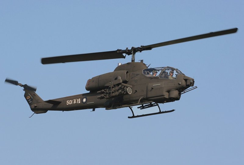 Вертолет Ah-1w "супер Кобра"