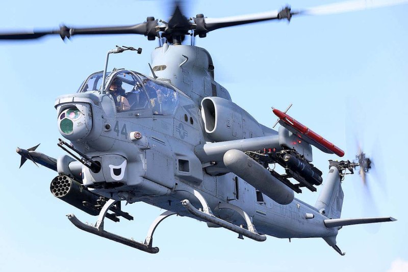 Вертолет Ah-1z «Вайпер»