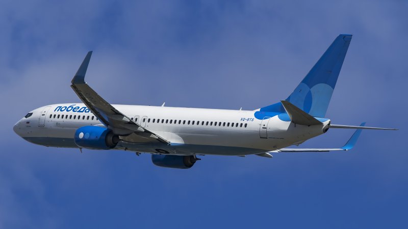B738 (VQ-BUF)