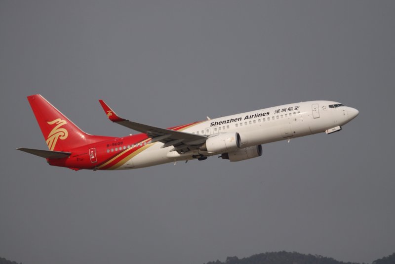 Самолёт Боинг 738