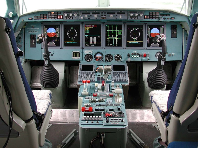 Бе-200чс кабина