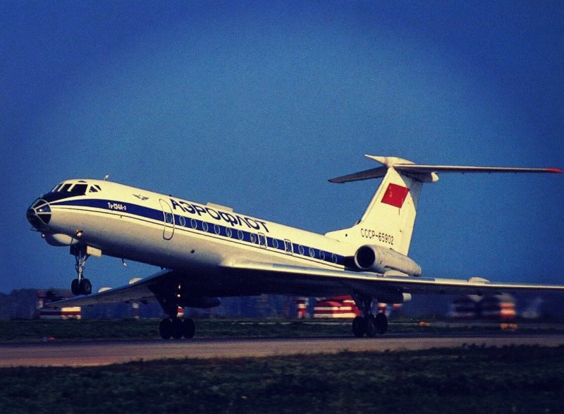 Ту 134 самолет