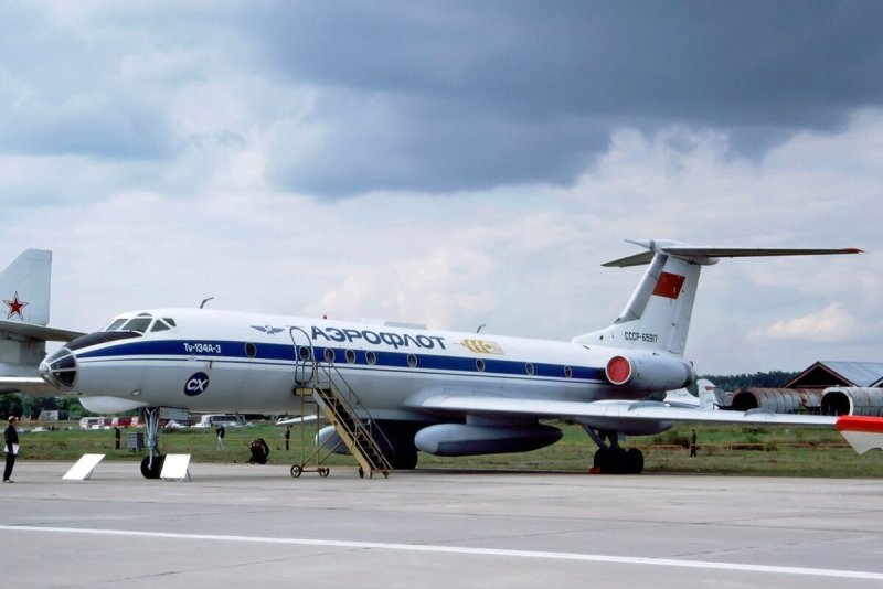 Самолет ту-134сх