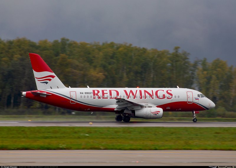 Сух Суперджет 100-95 Red Wings