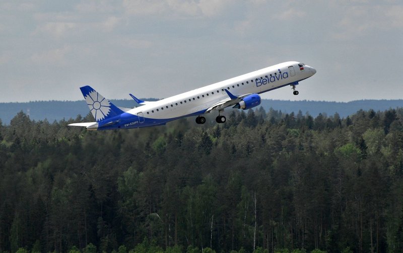 Самолет 295 Белавиа