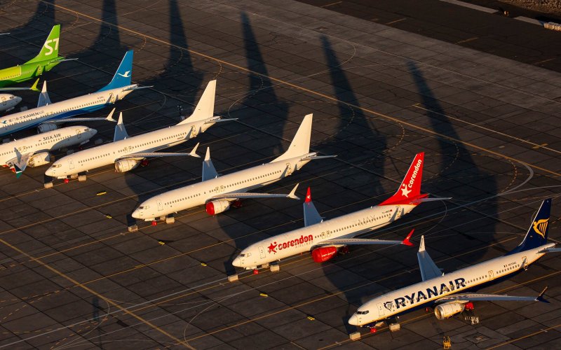 Боинг 737 Мах 10