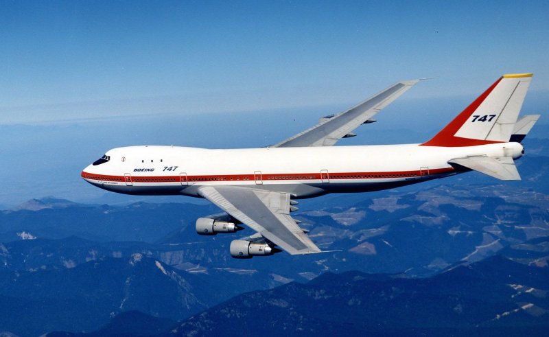 Самолёт Боинг 747