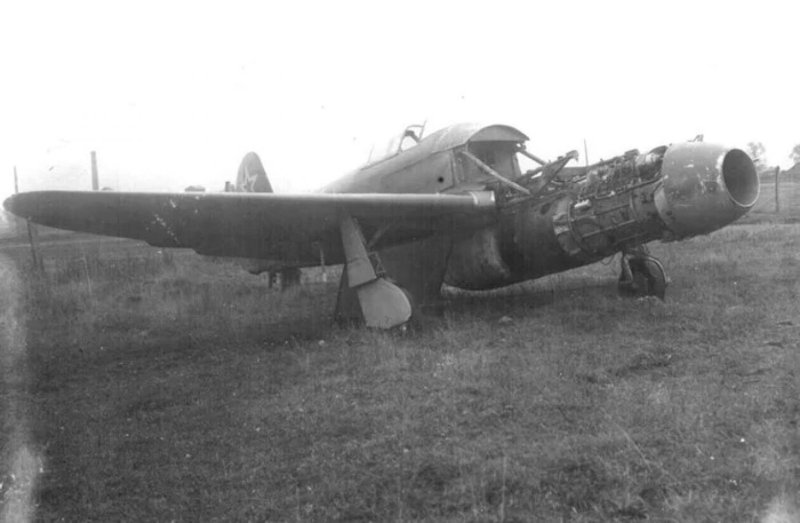 Як-15 реактивный самолёт