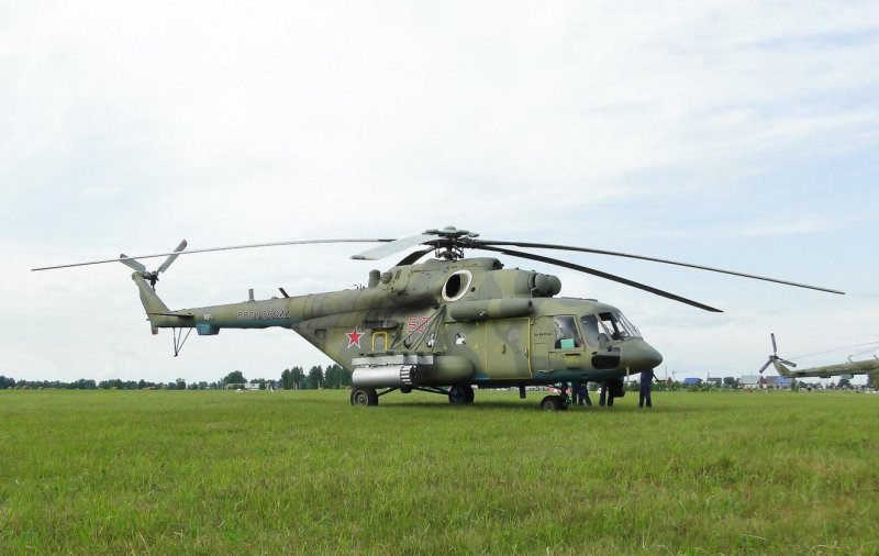 Транспортный вертолет ми-8