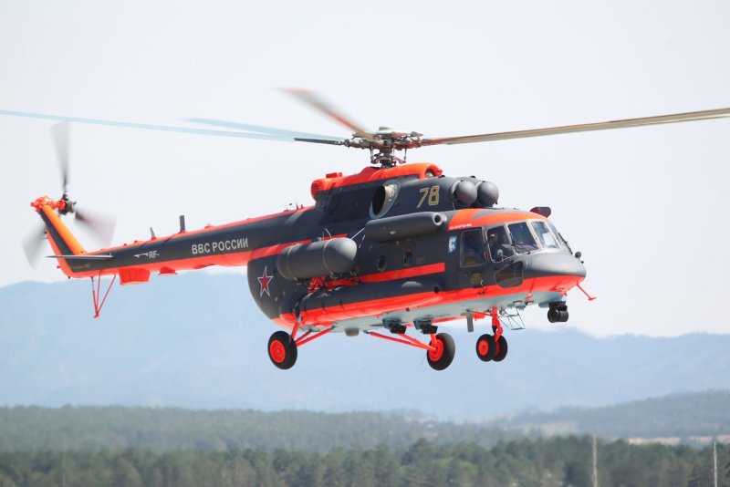 Ми-8 вертолёт
