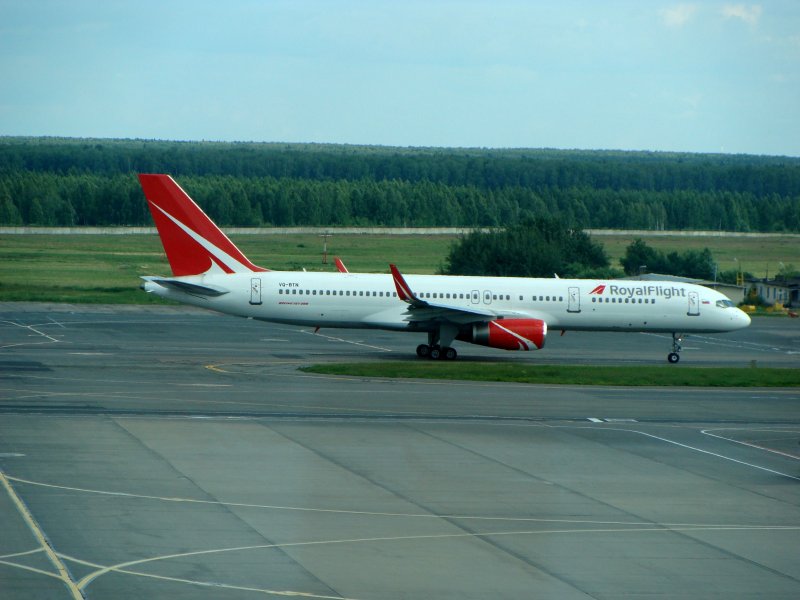 Б 757 Роял Флайт
